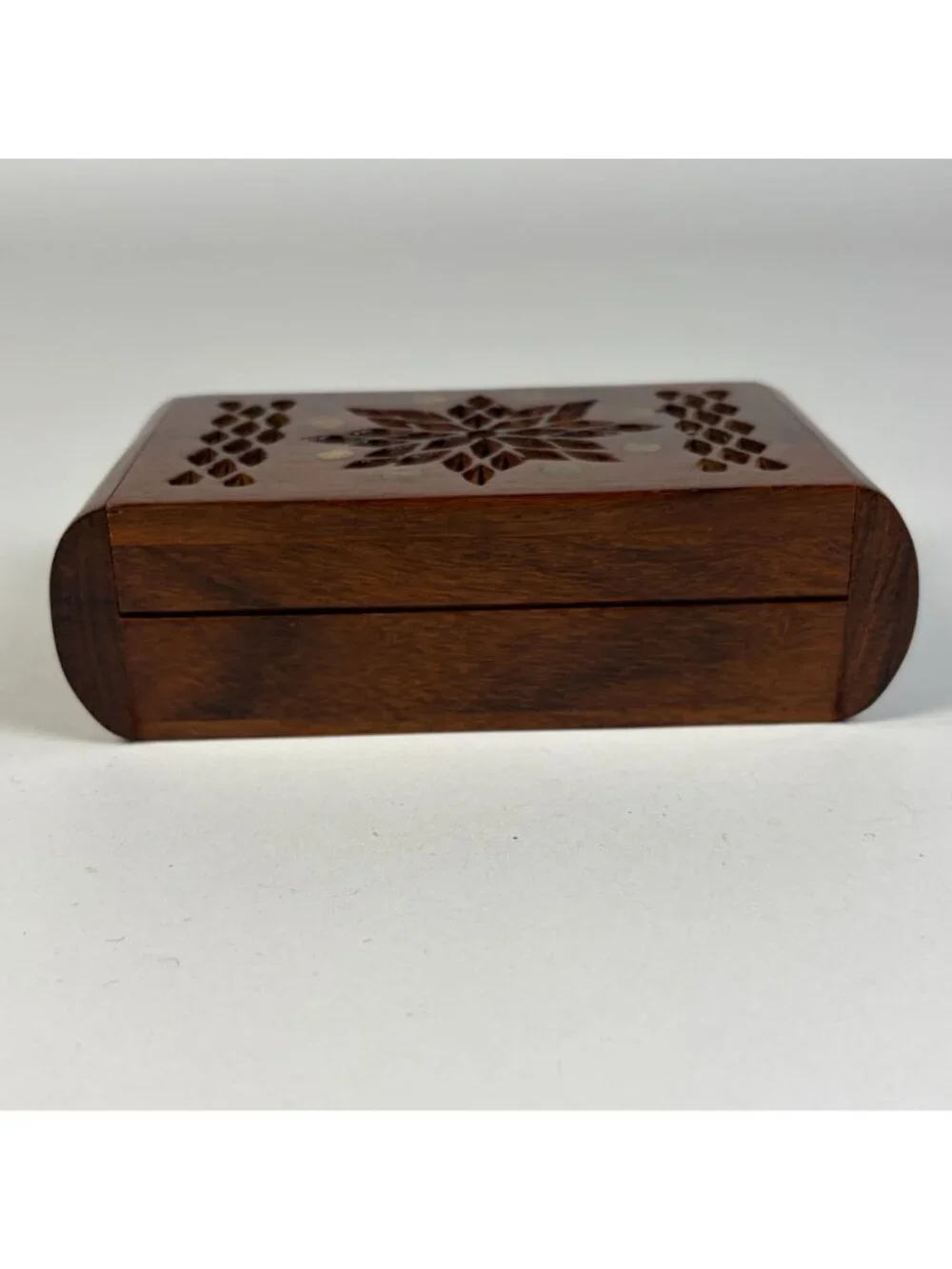 Hand Carved Wooden Trinket Keepsake Box Floral Design Brass Inlay Hinged Lid